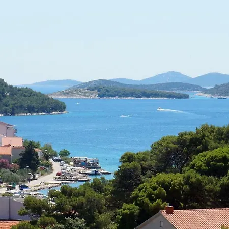 公寓 Dvorine 迪斯诺